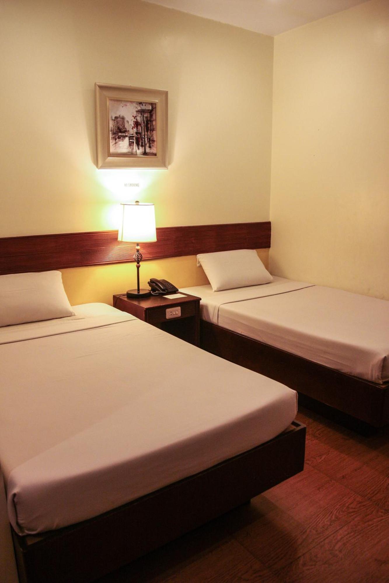 קגיאן דה אורו De Luxe Hotel מראה חיצוני תמונה