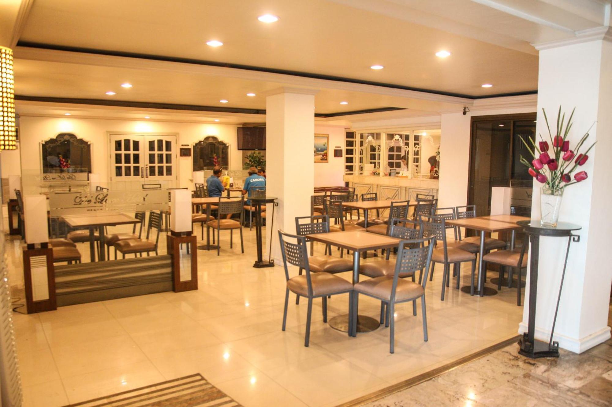 קגיאן דה אורו De Luxe Hotel מראה חיצוני תמונה