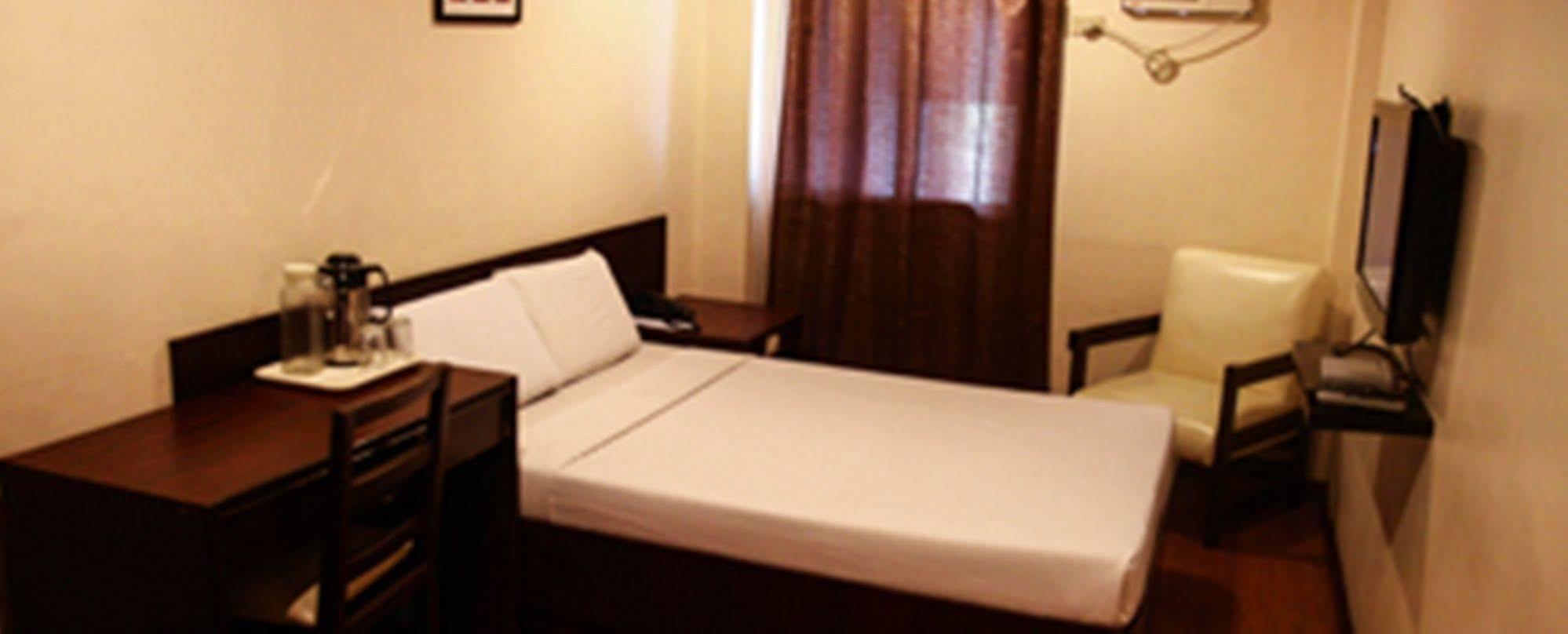 קגיאן דה אורו De Luxe Hotel מראה חיצוני תמונה